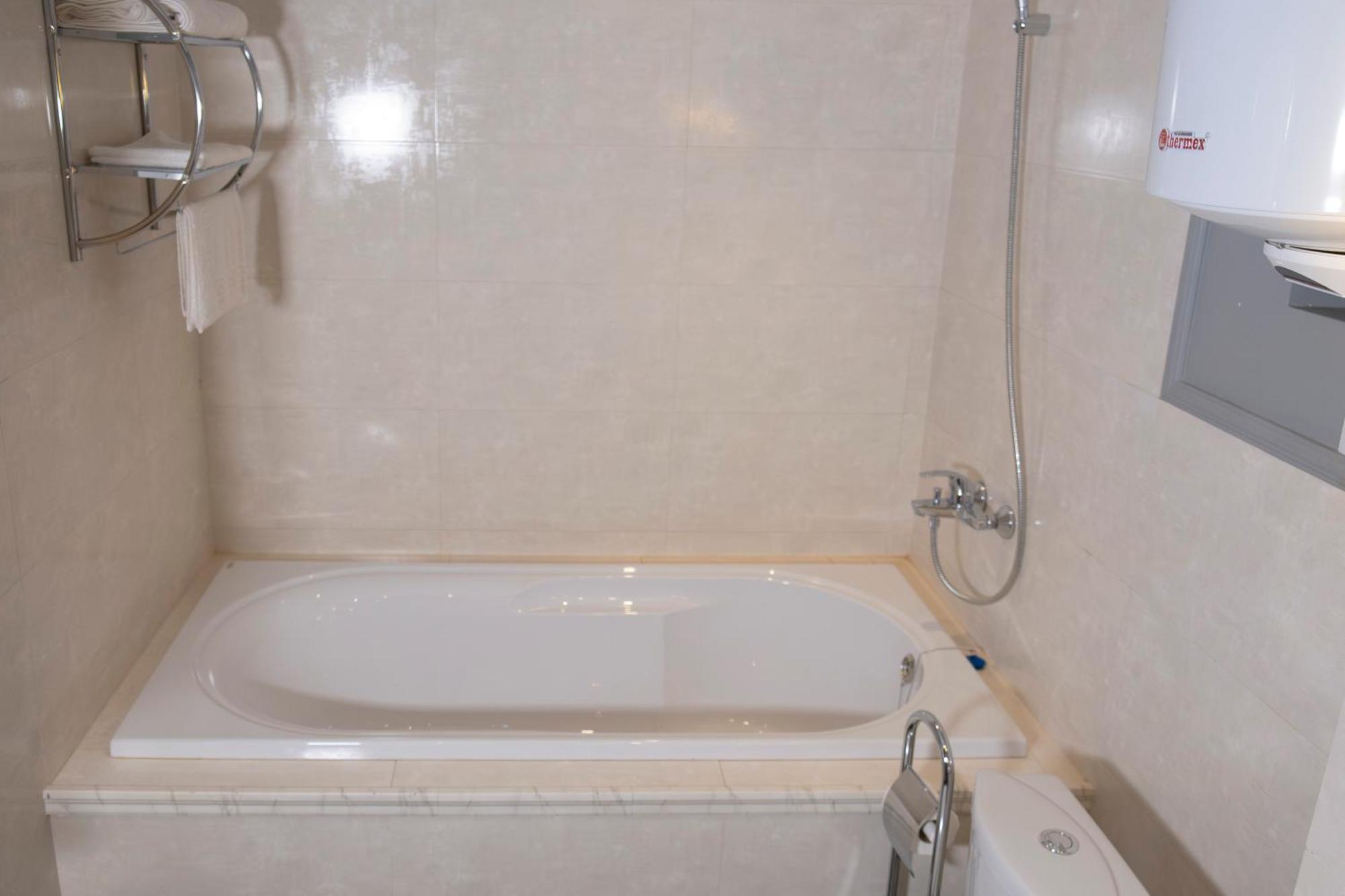 Plaza Hotel Kokshetau Dış mekan fotoğraf