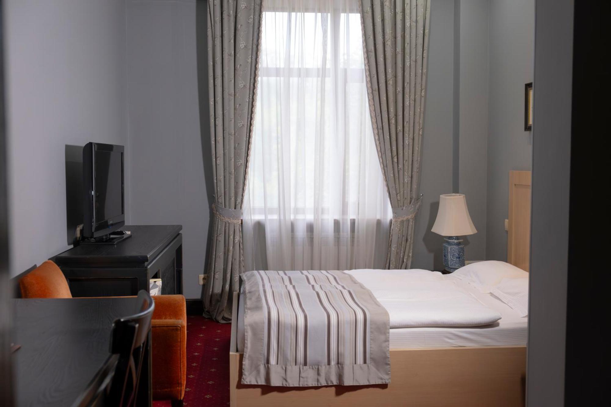 Plaza Hotel Kokshetau Dış mekan fotoğraf
